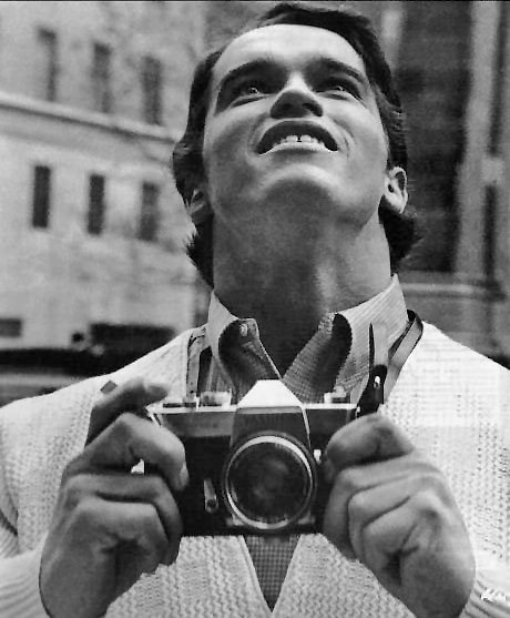 Arnold Schwarzenegger in New York in 1968 with Yashica.jpg