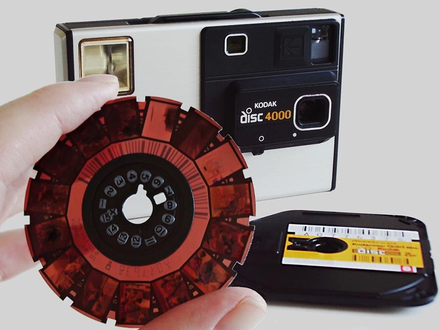 Kodak_Disc_4000_with_disc_film.jpg